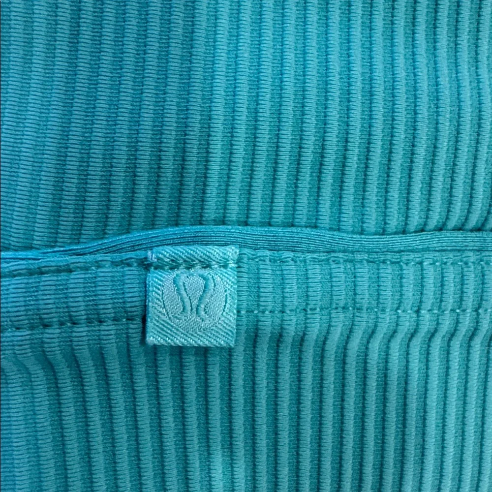 Lululemon Teal Ribbed Sports Bra - Picture 3 of 4